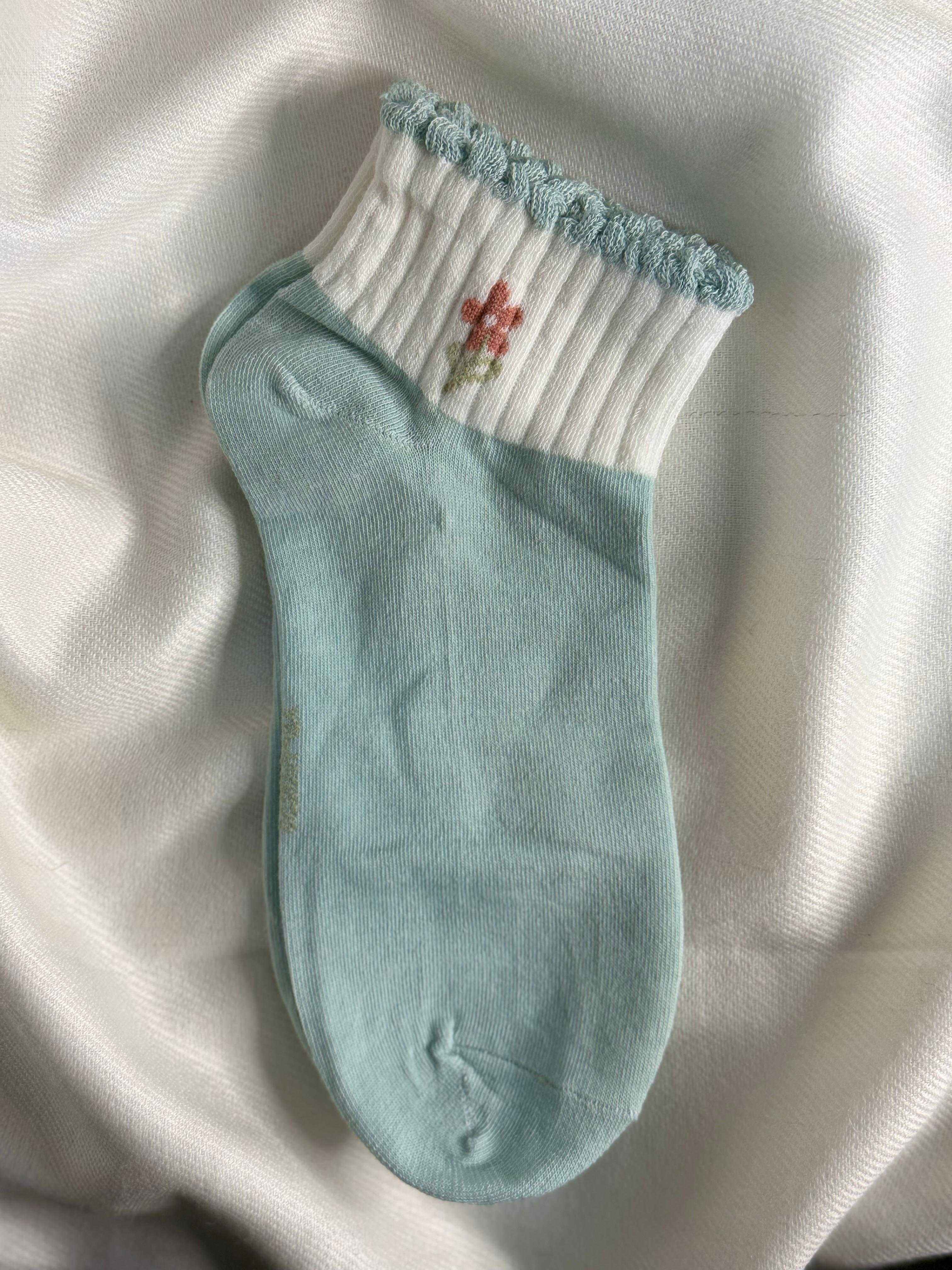 Bloom Series Socks – Fresh Floral Elegance (Pack Of 3)6N