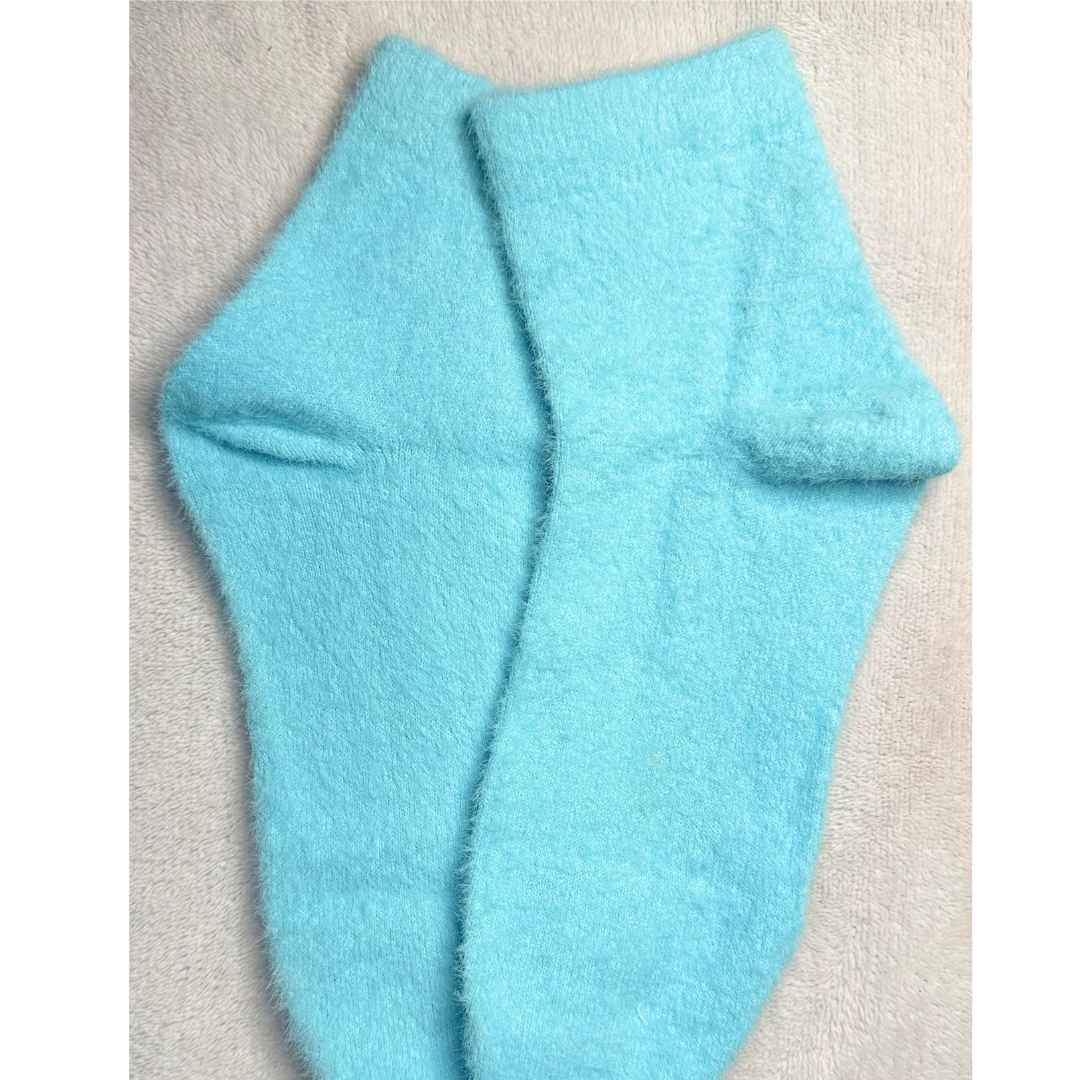 Fuzzy Aqua Thumb Socks (Pack Of 1) 2N