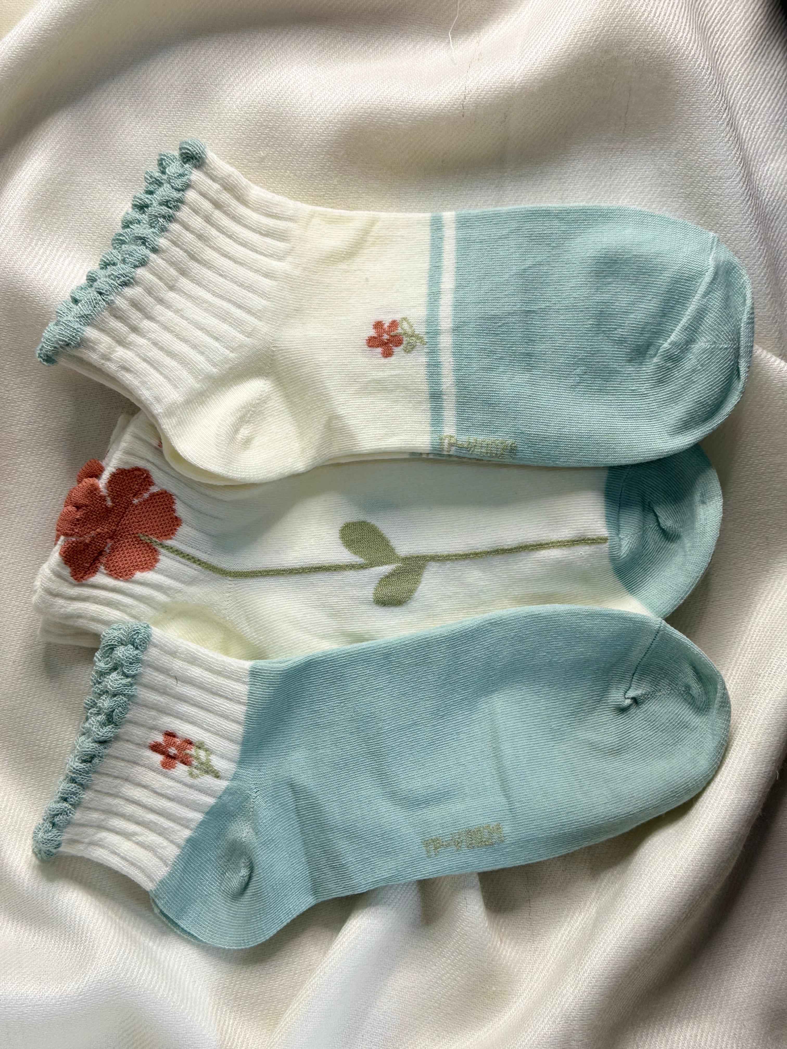 Floral Edition Design Socks (Pack of 3) 6N